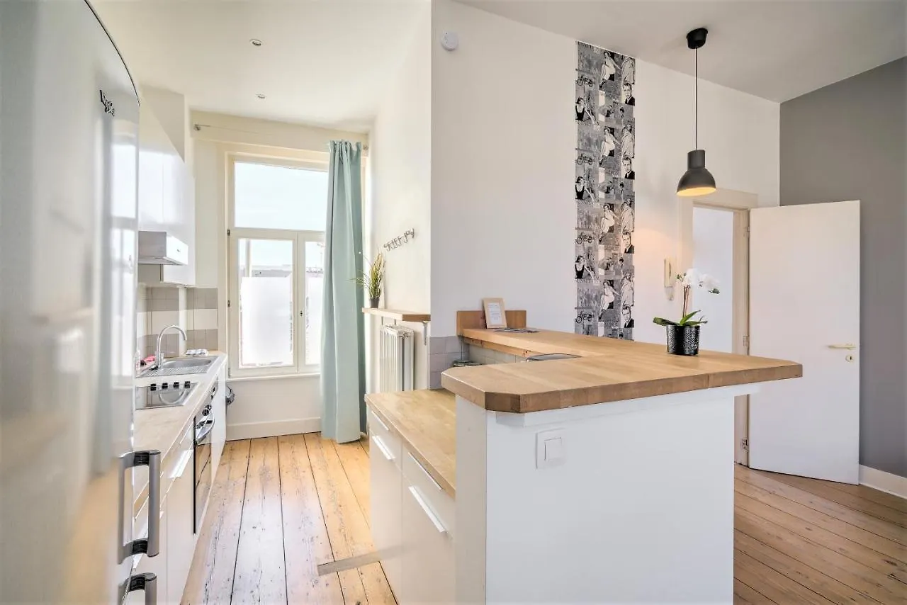 The Capital Street Lodge Antwerpen Apartment