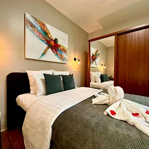 Apartment Luxury Castel By Rikas, Antwerp